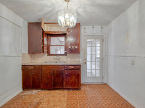 3509 Lyons RD, Austin TX 78702