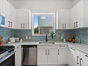 401 N Bluff DR 16101, Austin TX 78745