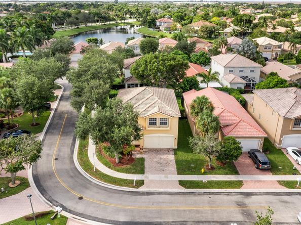 12310 NW 54th Ct, Coral Springs FL 33076