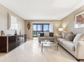 7290 Kinghurst Drive 704, Delray Beach FL 33446