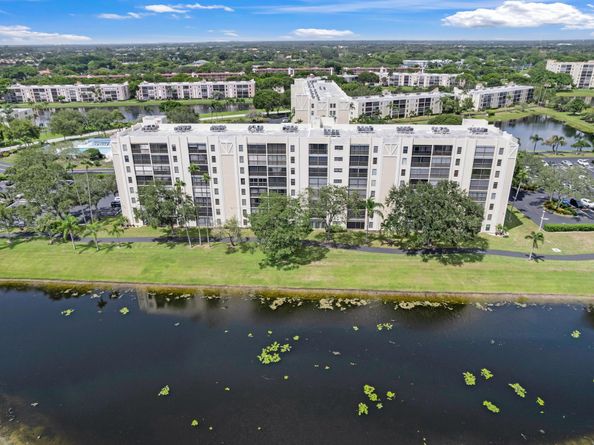 7290 Kinghurst Drive 704, Delray Beach FL 33446