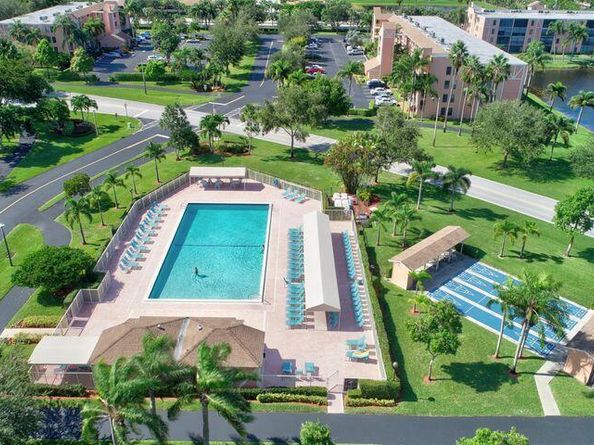 7290 Kinghurst Drive 704, Delray Beach FL 33446
