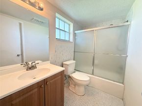 1201 Hillcrest Ct 109, Hollywood FL 33021