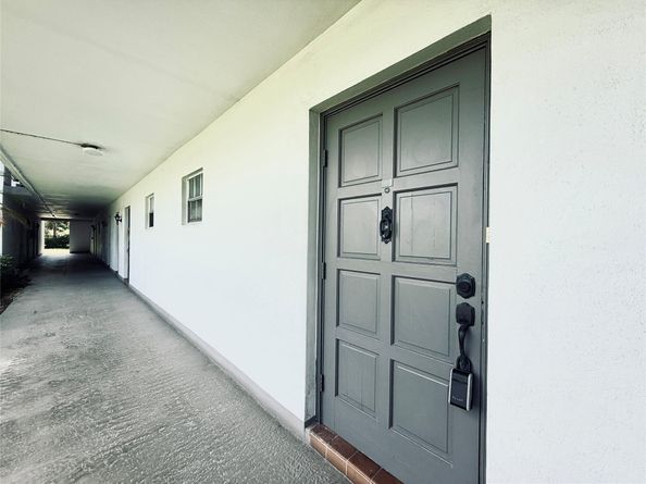 1201 Hillcrest Ct 109, Hollywood FL 33021
