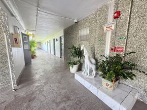 1201 Hillcrest Ct 109, Hollywood FL 33021