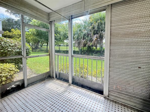 1201 Hillcrest Ct 109, Hollywood FL 33021