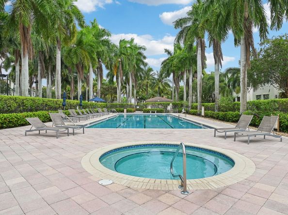 12431 NW 32nd Mnr, Sunrise FL 33323