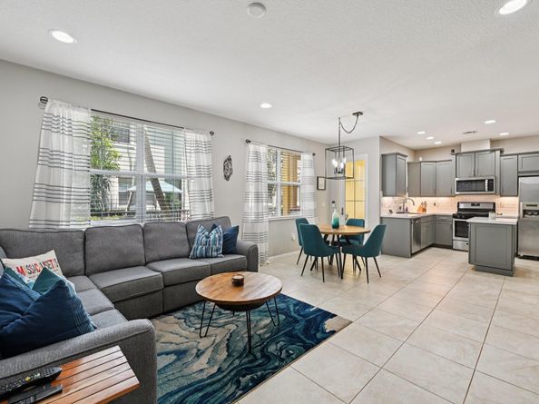 12431 NW 32nd Mnr, Sunrise FL 33323