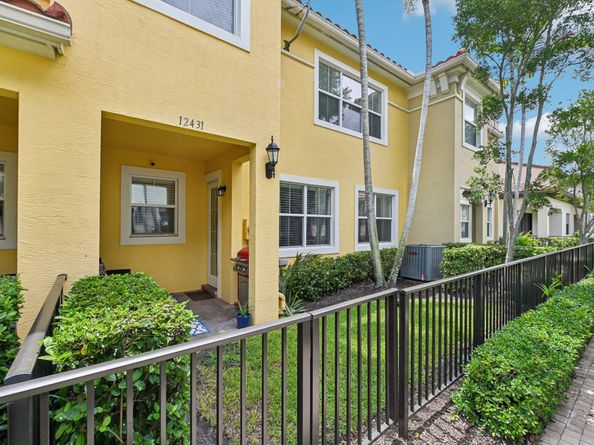 12431 NW 32nd Mnr, Sunrise FL 33323