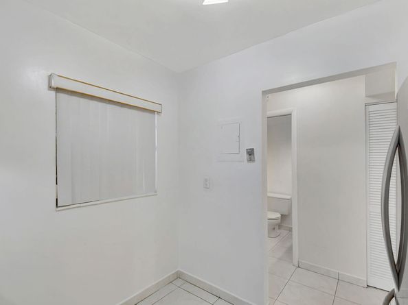 3090 NW 46th Avenue 105c, Lauderdale Lakes FL 33313