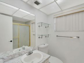 3090 NW 46th Avenue 105c, Lauderdale Lakes FL 33313