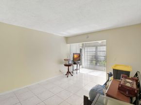 3090 NW 46th Avenue 105c, Lauderdale Lakes FL 33313