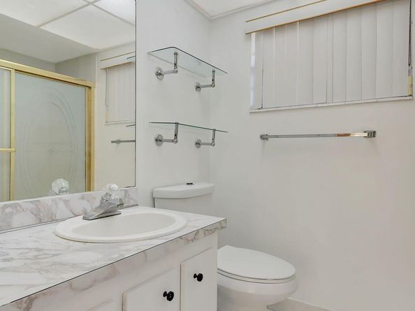 3090 NW 46th Avenue 105c, Lauderdale Lakes FL 33313