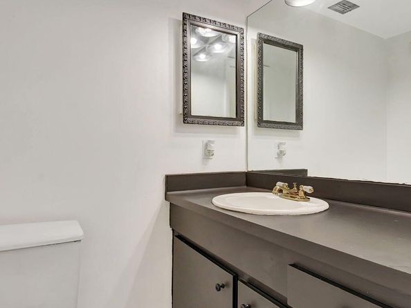 3090 NW 46th Avenue 105c, Lauderdale Lakes FL 33313