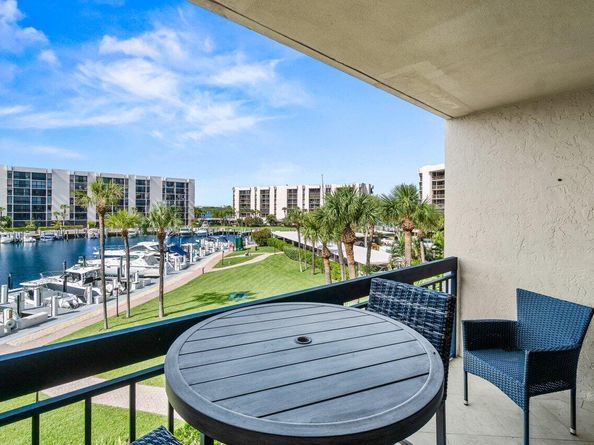 2707 N Ocean Boulevard 301D, Boca Raton FL 33431