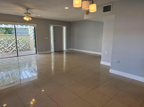11601 NW 28 Street 6e, Coral Springs FL 33065