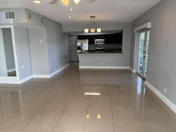 11601 NW 28 Street 6e, Coral Springs FL 33065