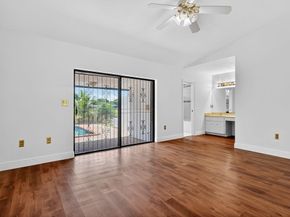 19811 W Oakmont Drive, Hialeah FL 33015