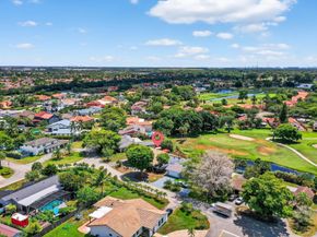 19811 W Oakmont Drive, Hialeah FL 33015