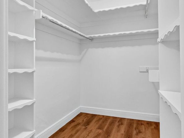 19811 W Oakmont Drive, Hialeah FL 33015