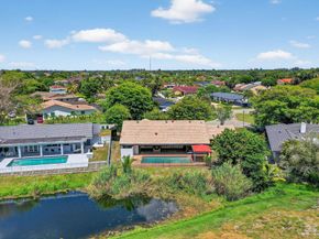 19811 W Oakmont Drive, Hialeah FL 33015