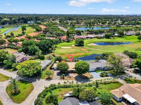 19811 W Oakmont Drive, Hialeah FL 33015
