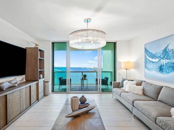 2650 Lake Shore Drive