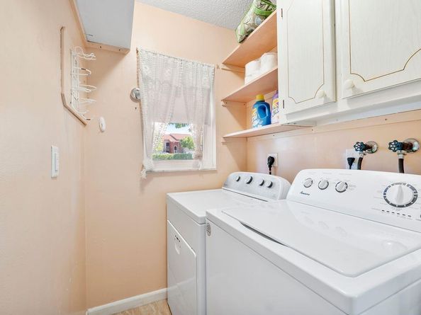410 SW Natura Ave, Deerfield Beach FL 33441