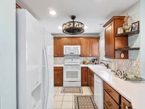 410 SW Natura Ave, Deerfield Beach FL 33441