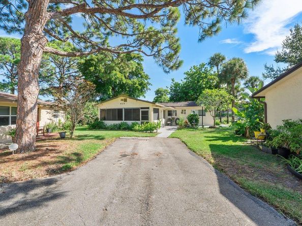 410 SW Natura Ave, Deerfield Beach FL 33441