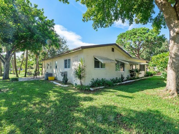 410 SW Natura Ave, Deerfield Beach FL 33441
