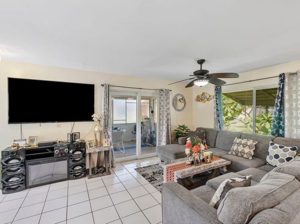 410 SW Natura Ave, Deerfield Beach FL 33441