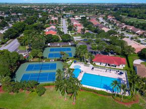6073 Wedgewood Village Circle, Lake Worth FL 33463