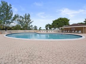4550 NW 18th Ave 301, Deerfield Beach FL 33064