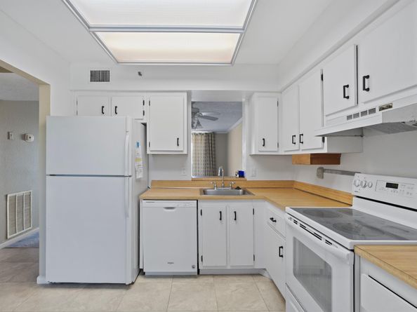 4550 NW 18th Ave 301, Deerfield Beach FL 33064