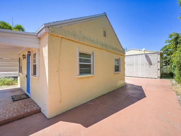 117 Mayfield Road, Lantana FL 33462