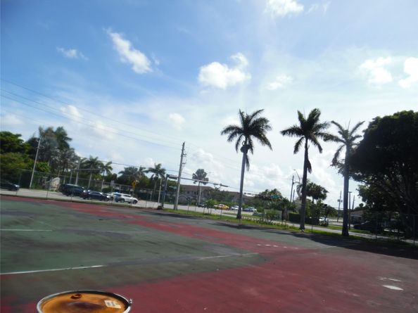 Undisclosed Address #FX-10522782, Miramar FL 33023