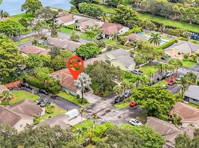 990 NW 89th Ave, Plantation FL 33324