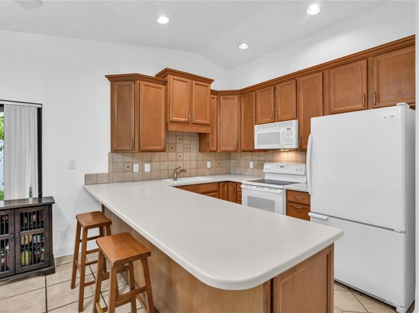 990 NW 89th Ave, Plantation FL 33324