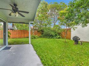 990 NW 89th Ave, Plantation FL 33324