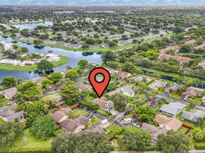 990 NW 89th Ave, Plantation FL 33324