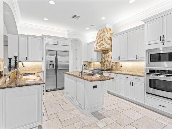 107 Nativa Circle, North Palm Beach FL 33410