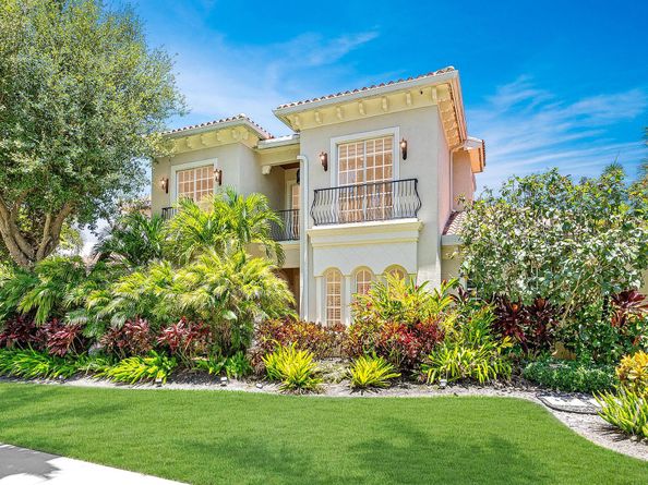 107 Nativa Circle, North Palm Beach FL 33410
