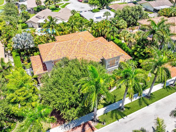 107 Nativa Circle, North Palm Beach FL 33410