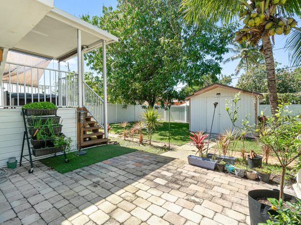 5511 Columbus Road, West Palm Beach FL 33405