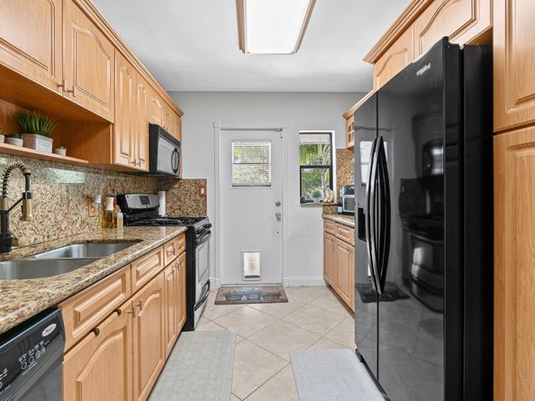 5511 Columbus Road, West Palm Beach FL 33405