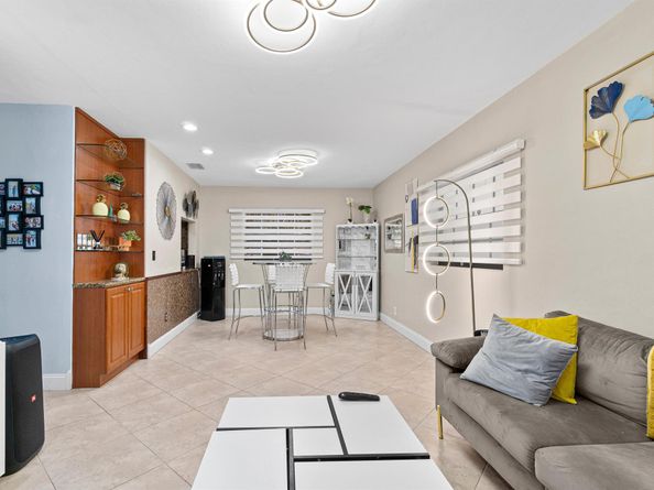 5511 Columbus Road, West Palm Beach FL 33405