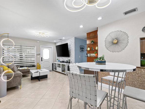 5511 Columbus Road, West Palm Beach FL 33405