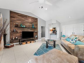 5668 Willow Creek Manor, Delray Beach FL 33484