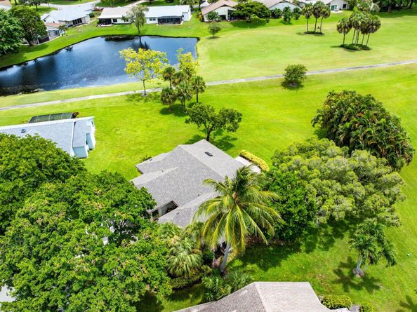5668 Willow Creek Manor, Delray Beach FL 33484